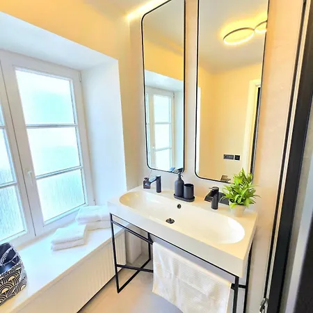 דירה Stylish Old Town Getaway *