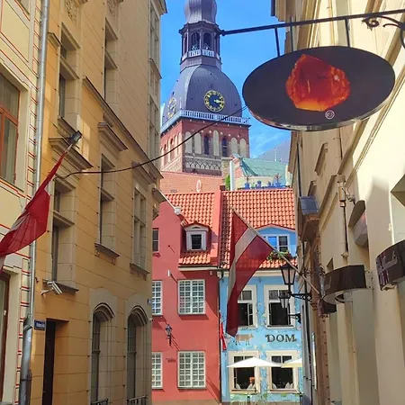 דירה Stylish Old Town Getaway